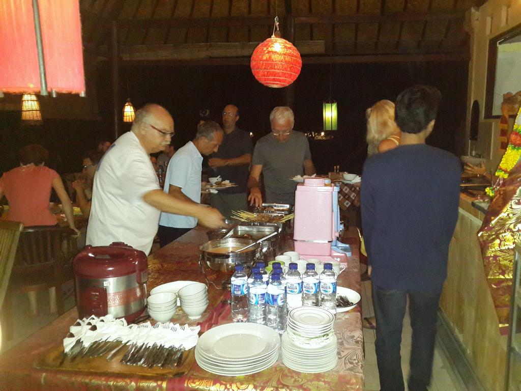 Beten Waru Bungalow And Restaurant Amed Екстериор снимка